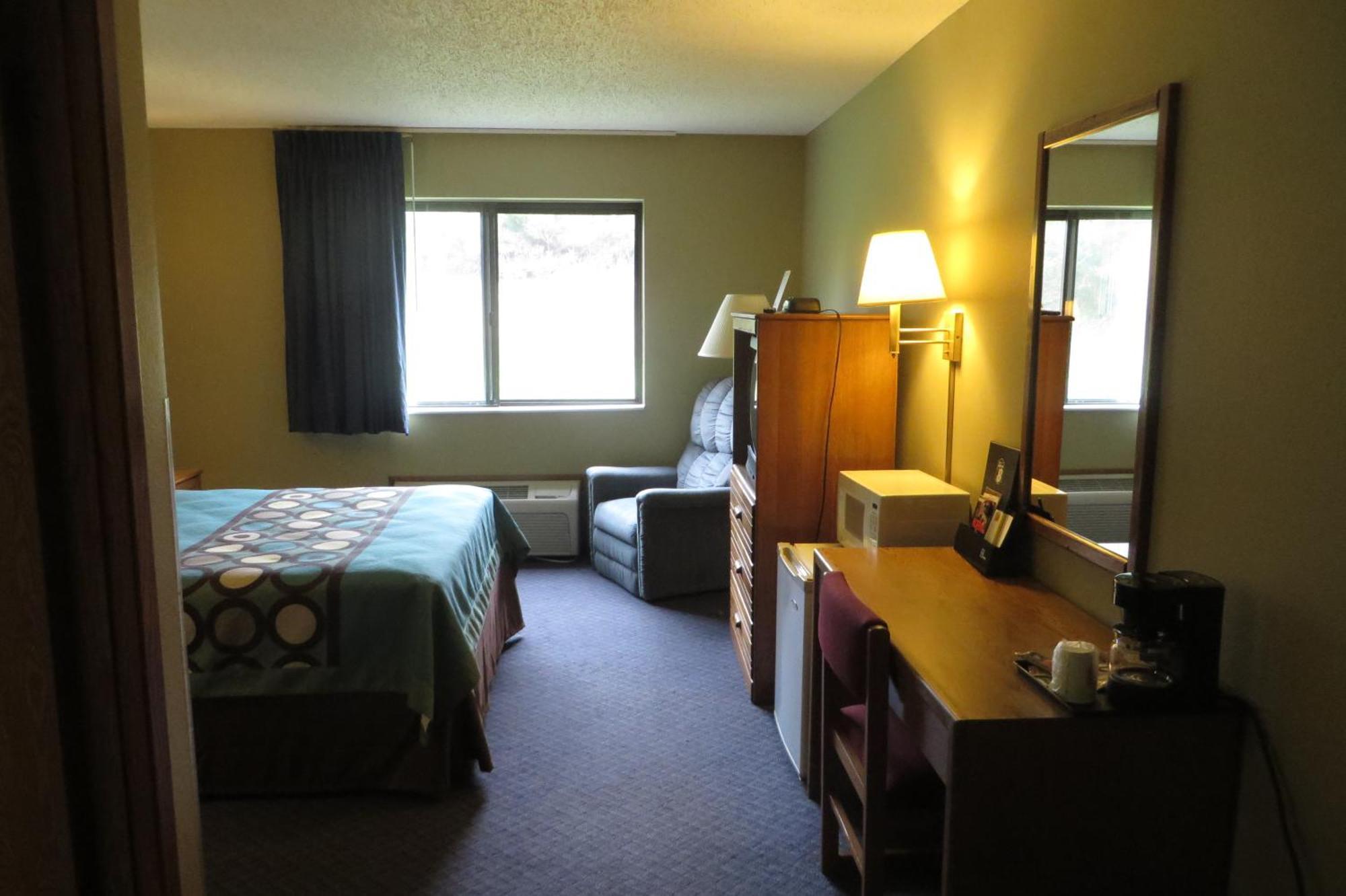 Super 8 By Wyndham Macomb Exterior foto