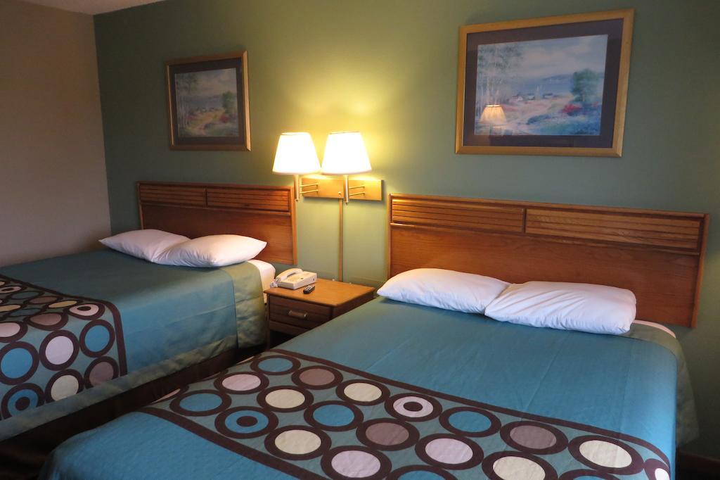 Super 8 By Wyndham Macomb Quarto foto
