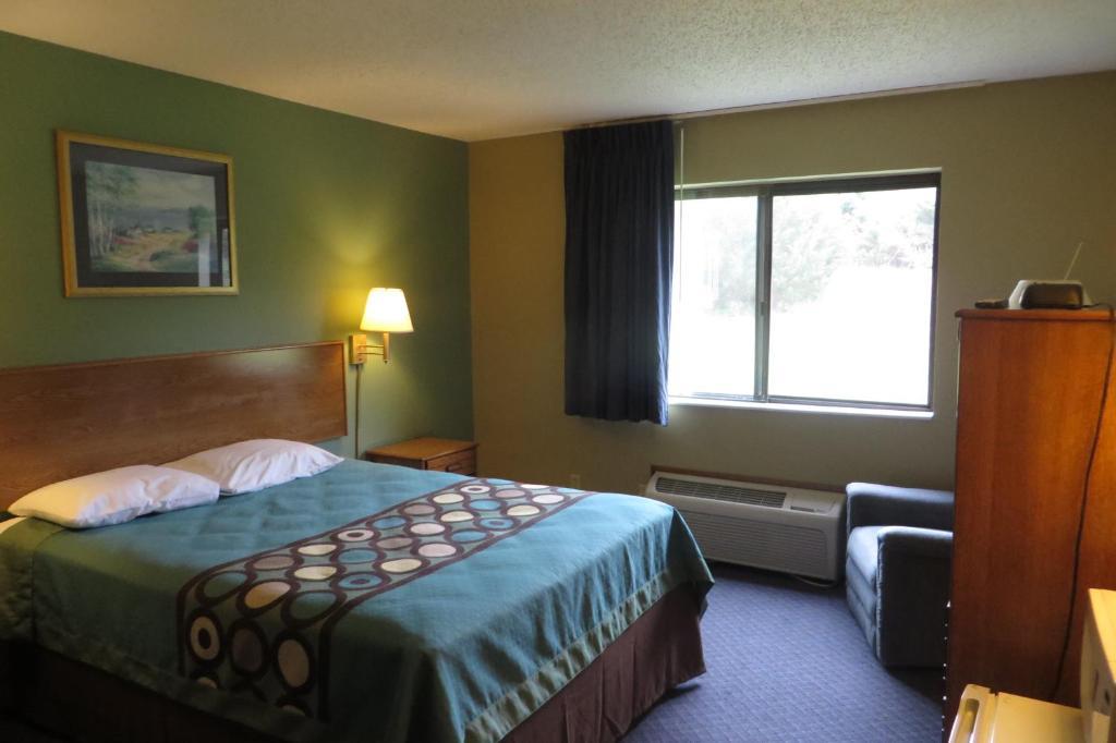 Super 8 By Wyndham Macomb Exterior foto